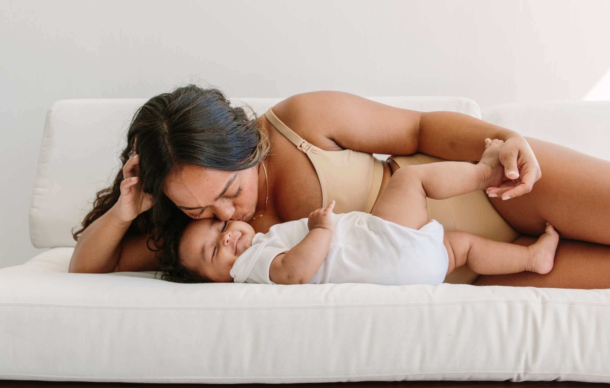 A New Mom's Quick (Yet Complete) Guide to Buying a Nursing Bra
